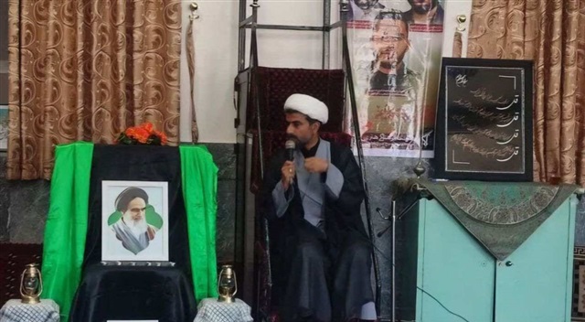 برجسته‌سازی نقش راهبردی زن و مادر در اندیشه امام خمینی(ره)/ هشدار نسبت به عوامل تهدیدکننده تربیت نسل