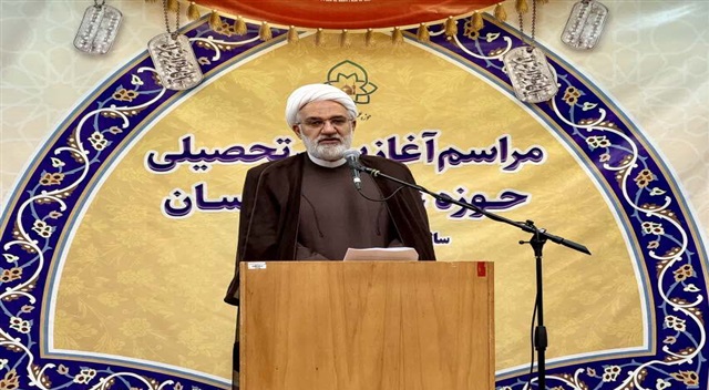 بیانیه راهبردی رهبر انقلاب؛ نقشه راه حوزه علمیه خراسان در مسیر جهانی شدن