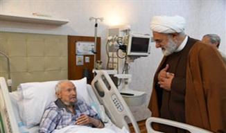  گزارش تصویری | عیادت مدیر حوزه علمیه خراسان از آیت‌الله عبدخدایی